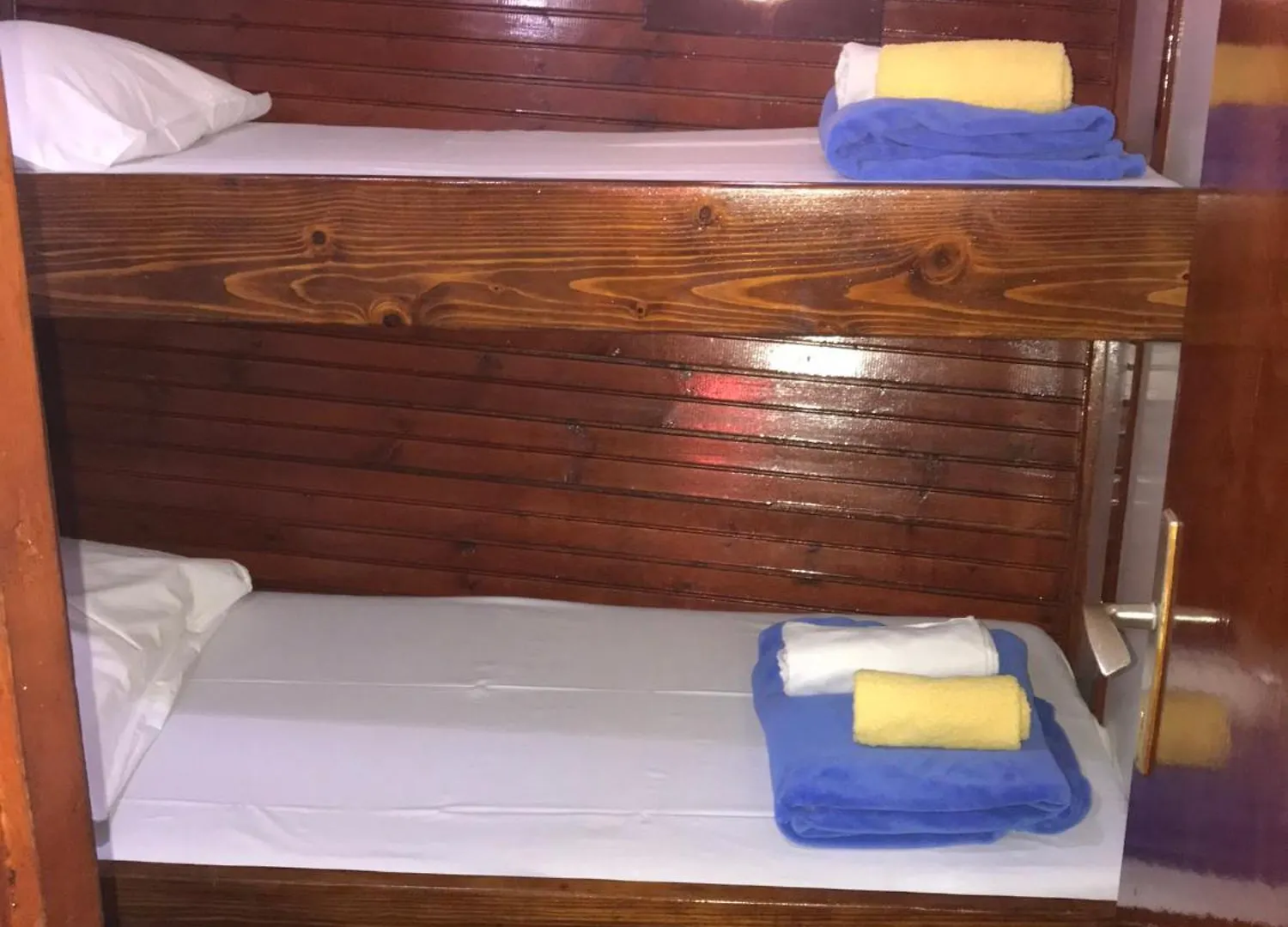 Botel Rhythm Floating Accom - Split Hotel Croatia